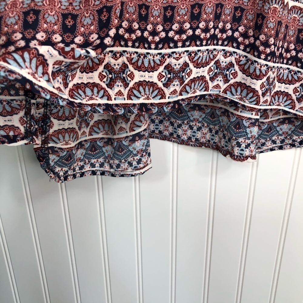 Pink Rose Juniors Patterned Tank Top with Back Exposed Zipper Size Small - Picture 7 of 9